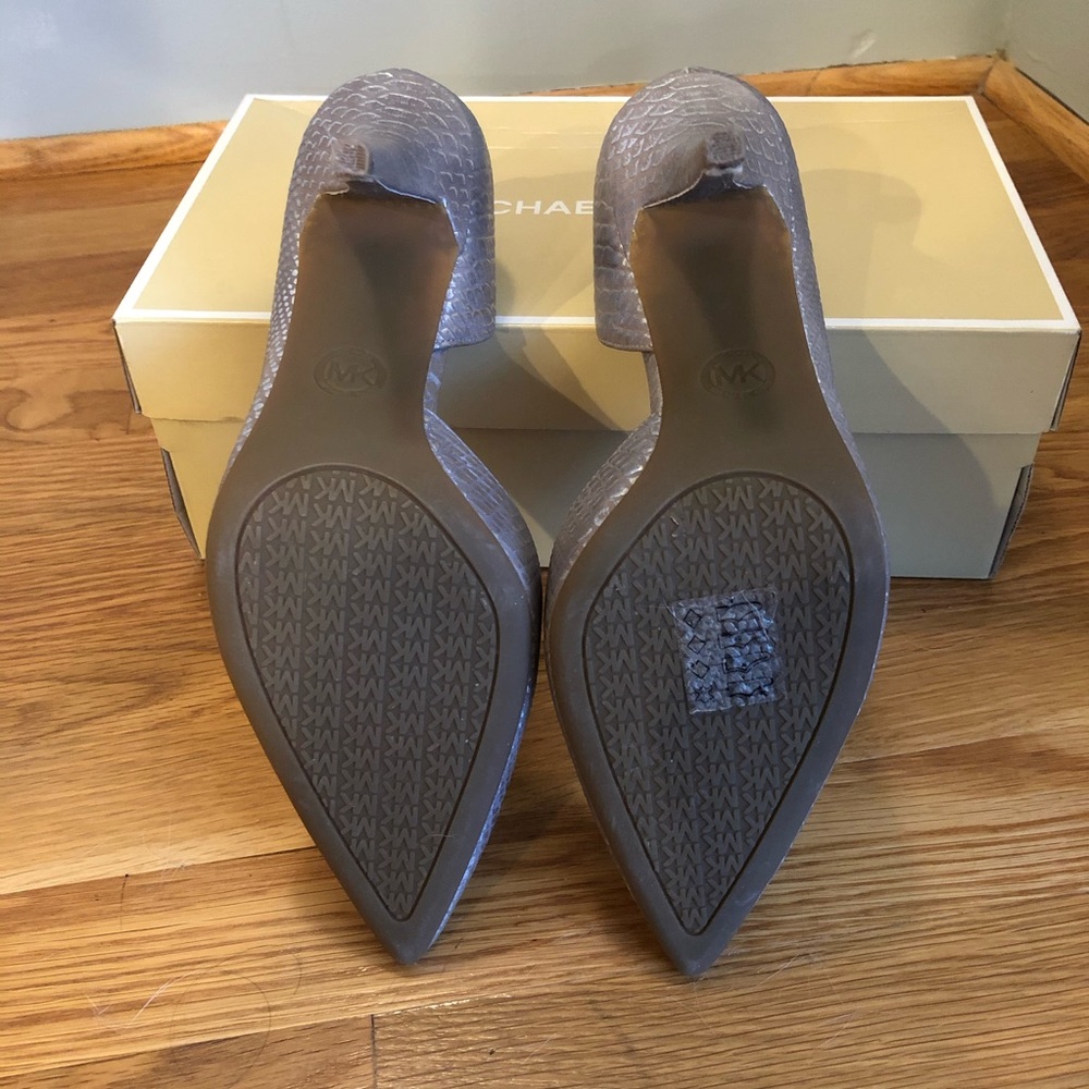 MICHAEL KORS Pumps - Picture 3 of 6